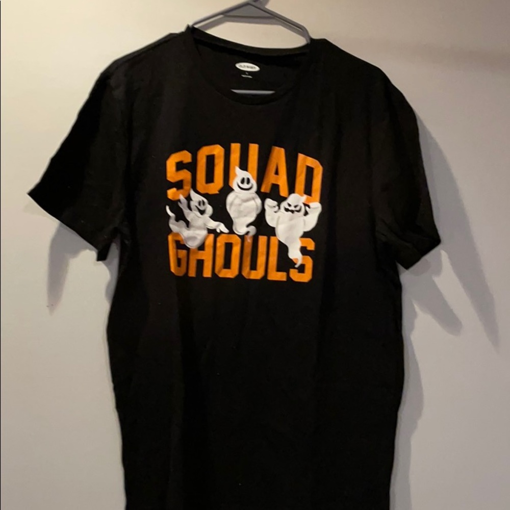 never worn old navy holiday tee